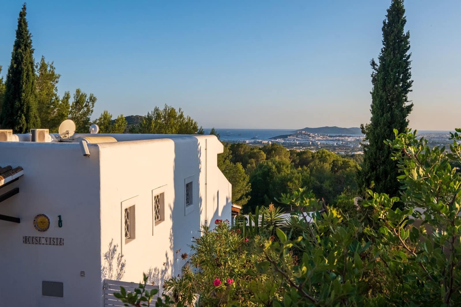 4 Zimmer Villa zu verkaufen in Can Furnet mit Pool - 1.150.000 € (Ref: 6537423)