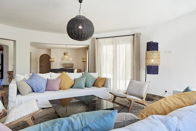 7 Zimmer Villa zu verkaufen in Ibiza / Eivissa Stadt mit Pool Garage - 2.500.000 € (Ref: 6537438)