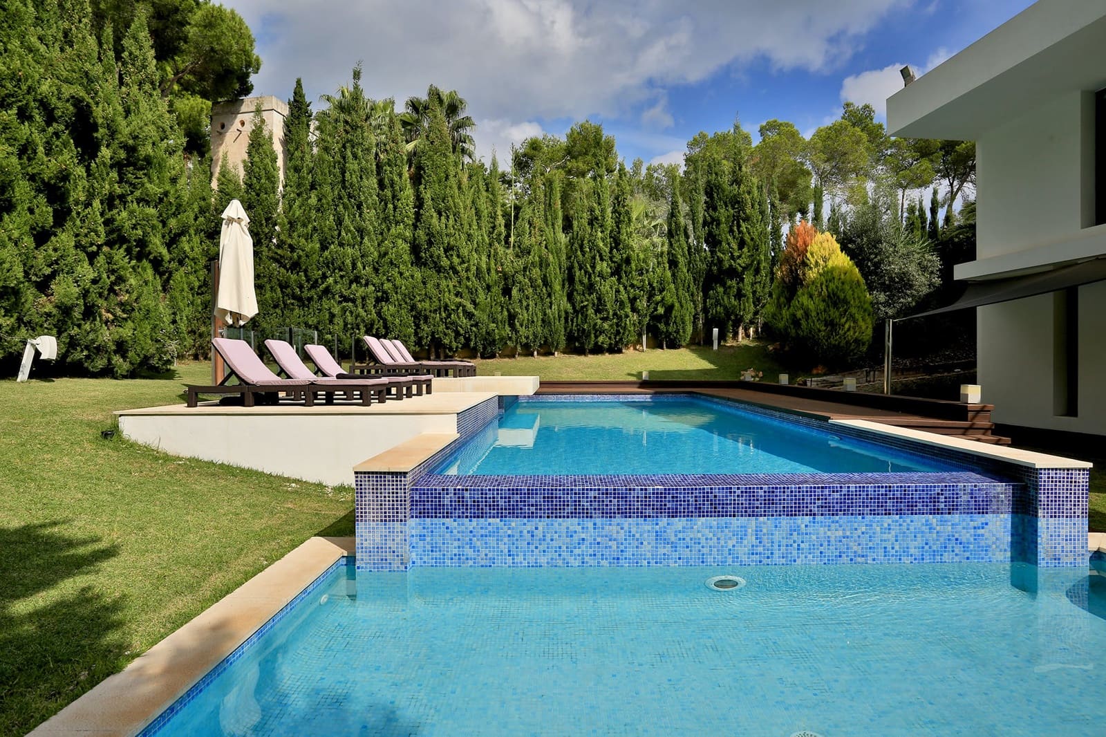 6 soveværelse Villa til salg i Can Furnet med swimmingpool garage - € 4.500.000 (Ref: 6537439)