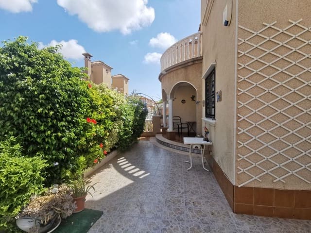 3 quarto Casa em Banda para venda em Playa Flamenca, Orihuela com piscina garagem - 165 995 € (Ref: 7274544)
