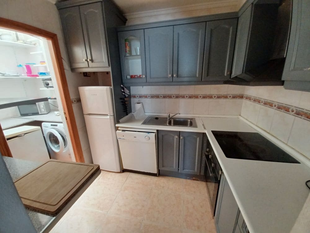 3 Zimmer Villa zu verkaufen in Playa Flamenca mit Pool - 139.995 € (Ref: 8021375)