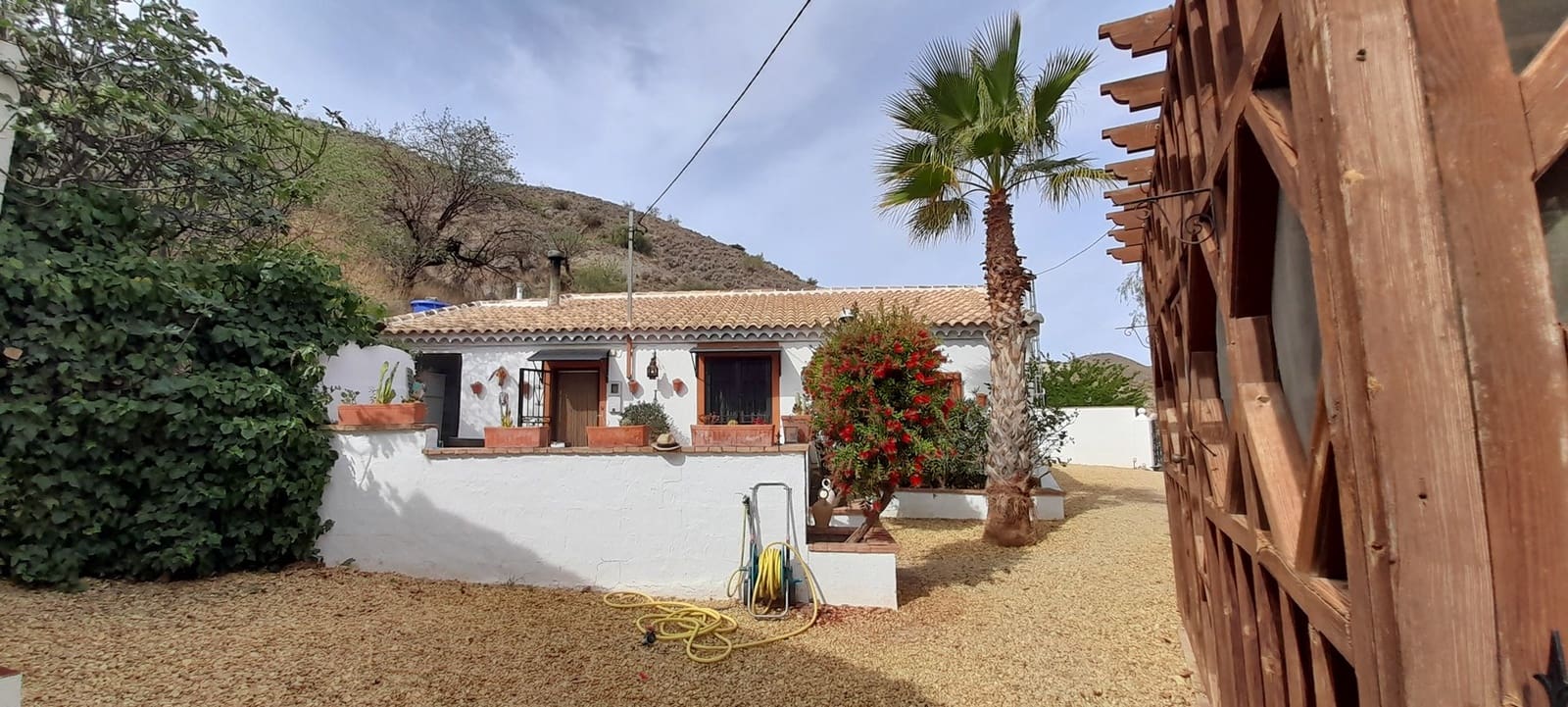 2 soveværelse Finca/Landehus til salg i Albox med garage - € 130.000 (Ref: 8021382)