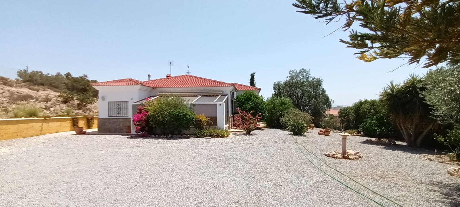 3 soveværelse Villa til salg i La Piedra Amarilla med swimmingpool - € 229.500 (Ref: 8021384)