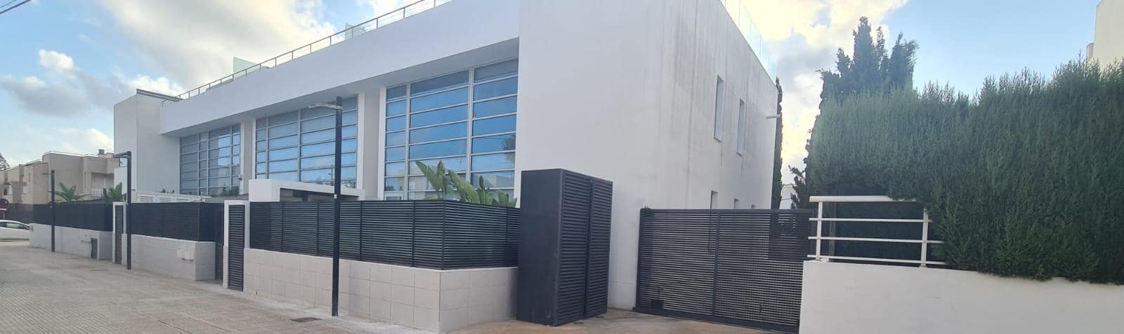 3 soverom Penthouse til salgs i Illa Plana med svømmebasseng - € 2 400 000 (Ref: 8021386)