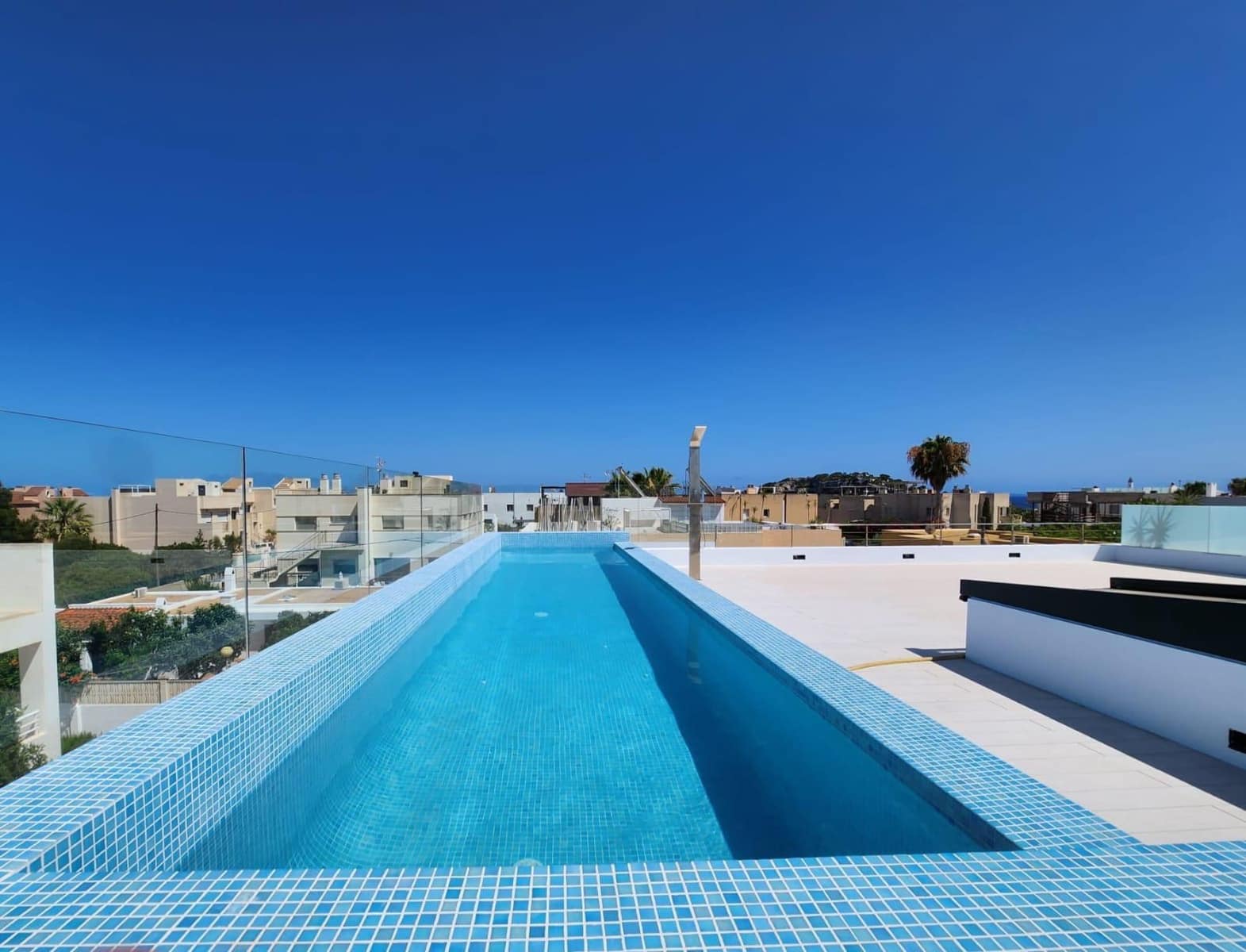 3 soverom Penthouse til salgs i Illa Plana med svømmebasseng - € 2 400 000 (Ref: 8021386)