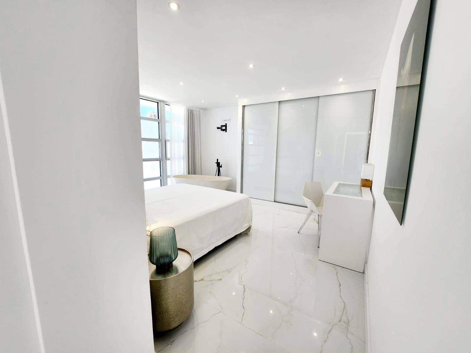 3 soverom Penthouse til salgs i Illa Plana med svømmebasseng - € 2 400 000 (Ref: 8021386)