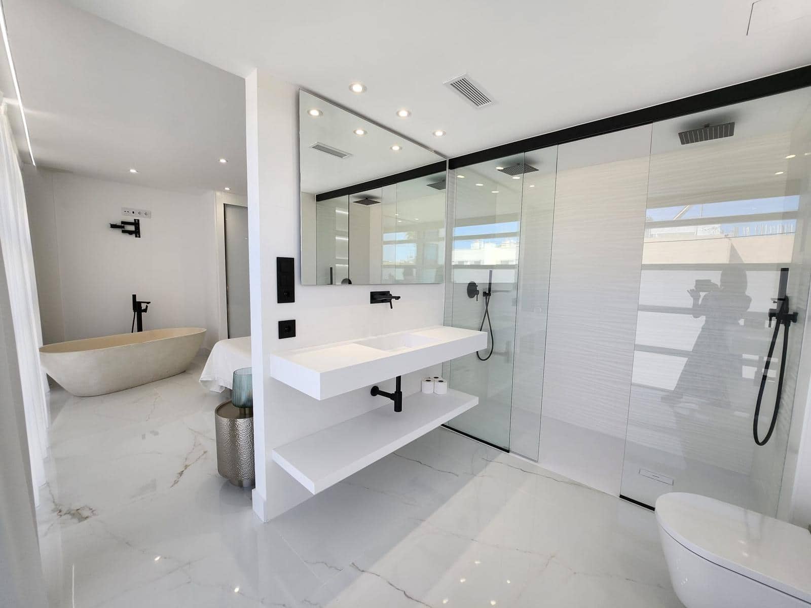 3 soverom Penthouse til salgs i Illa Plana med svømmebasseng - € 2 400 000 (Ref: 8021386)