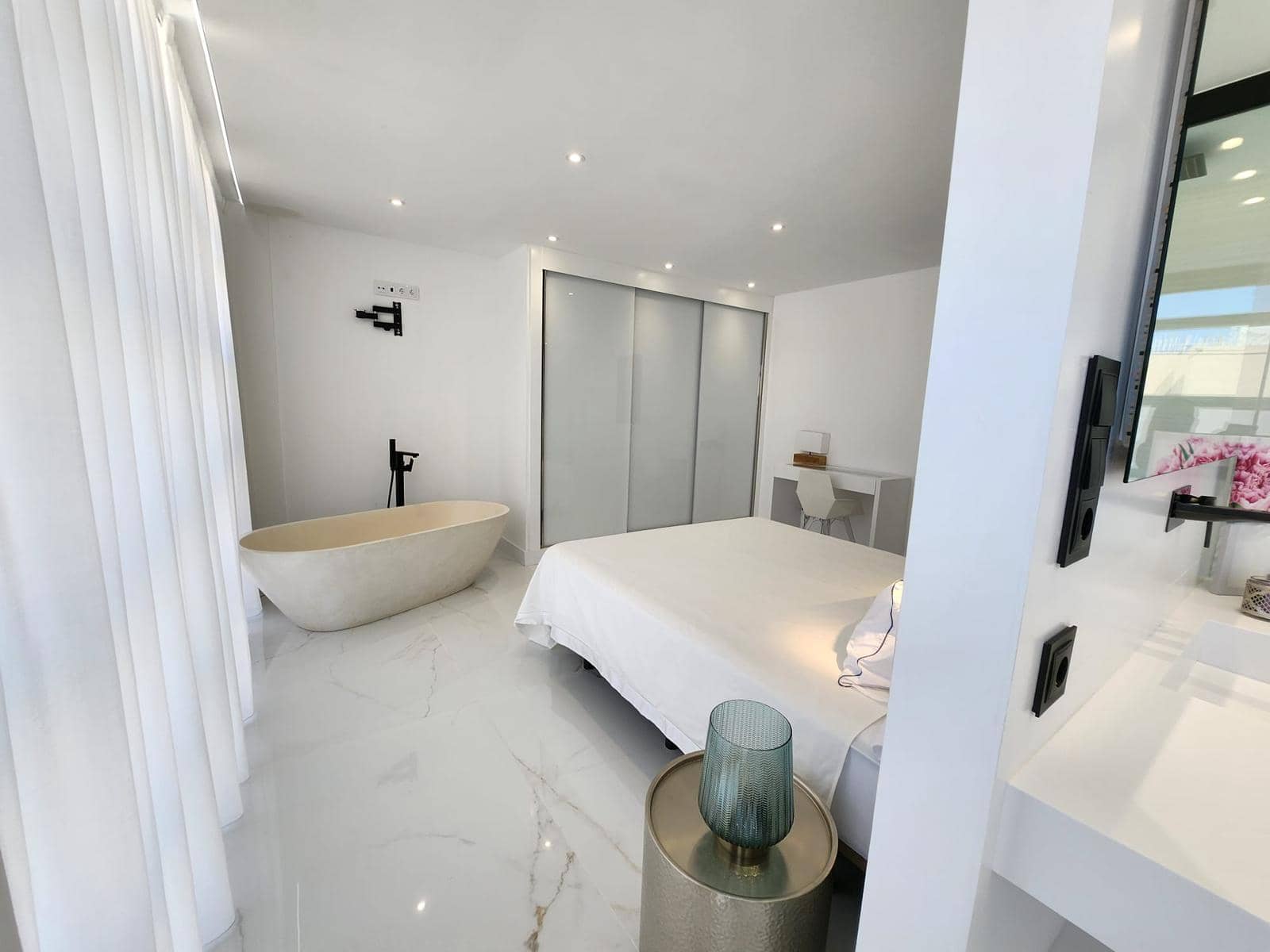 3 soverom Penthouse til salgs i Illa Plana med svømmebasseng - € 2 400 000 (Ref: 8021386)