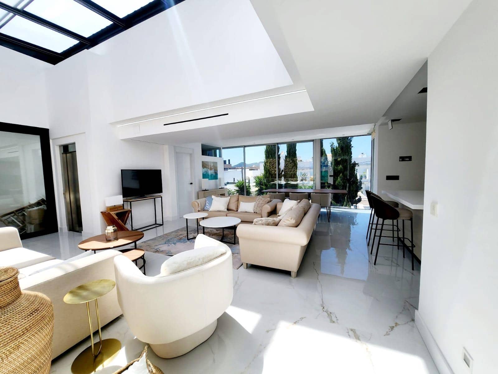 3 soveværelse Penthouse til salg i Illa Plana med swimmingpool - € 2.400.000 (Ref: 8021386)