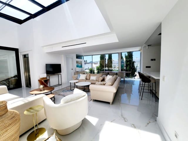 3 soveværelse Penthouse til salg i Illa Plana, Ibiza by med swimmingpool - € 2.400.000 (Ref: 8021386)