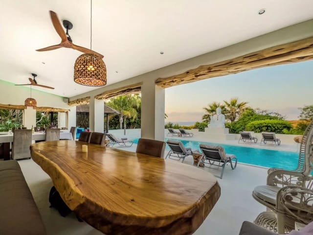 15 soveværelse Villa til salg i Cap Martinet, Ibiza by med swimmingpool garage - € 5.000.000 (Ref: 8021387)