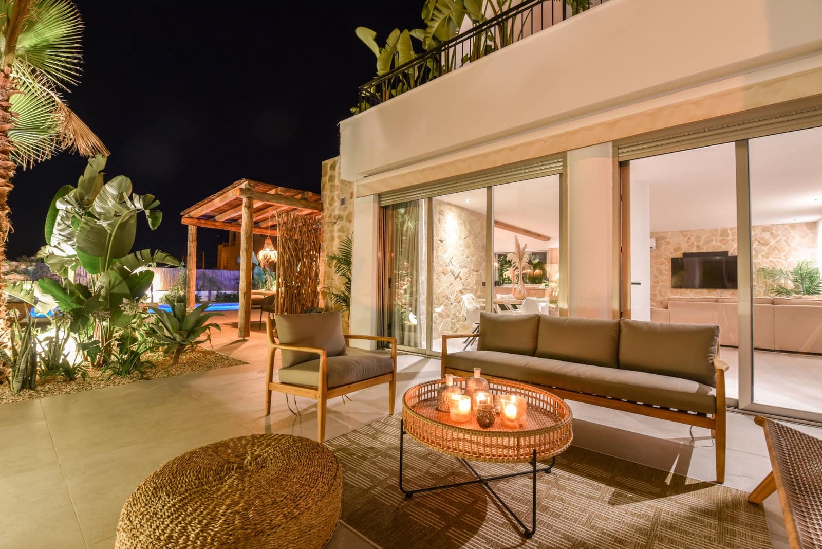 4 soverom Villa til salgs i Nuestra Senora de Jesus med svømmebasseng garasje - € 1 990 000 (Ref: 8021388)