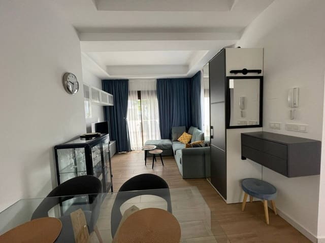 3 Zimmer Villa zu verkaufen in Torrevieja mit Pool Garage - 298.999 € (Ref: 8021389)