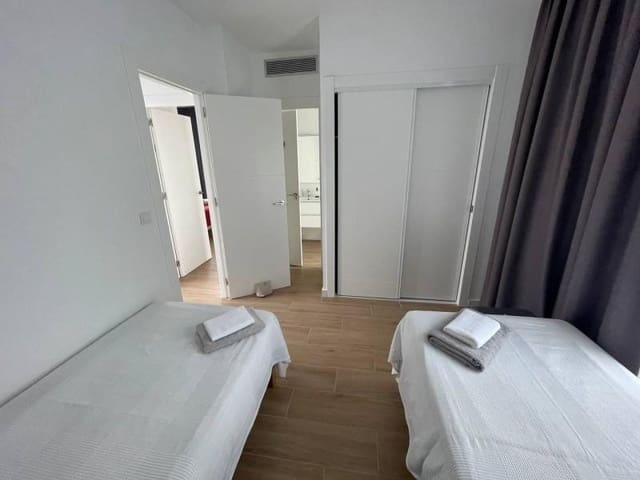 3 Zimmer Villa zu verkaufen in Torrevieja mit Pool Garage - 298.999 € (Ref: 8021389)