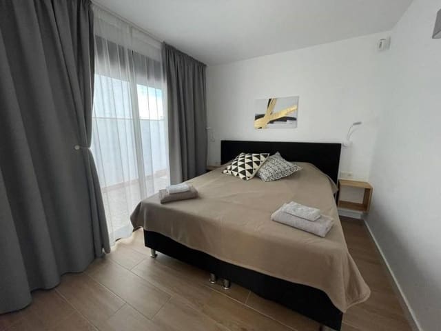 3 camera da letto Villa in vendita in El Chaparral - La Siesta - La Torreta, Torrevieja con piscina garage - 298.999 € (Rif: 8021389)