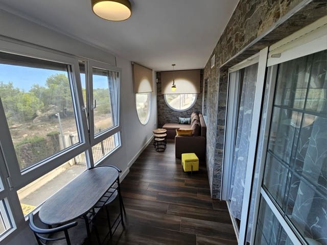 3 Zimmer Apartment zu verkaufen in Torrevieja mit Pool Garage - 149.000 € (Ref: 8021394)