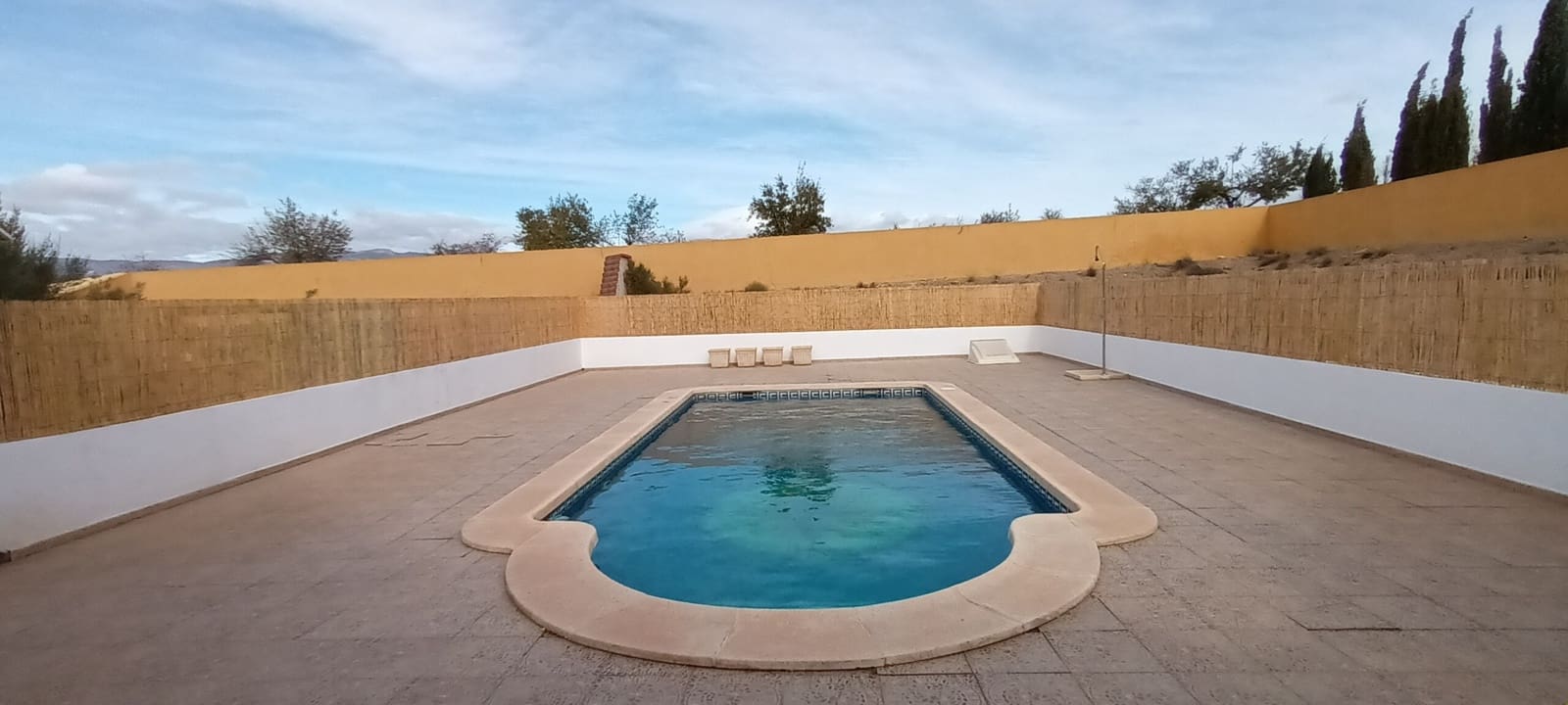 3 soveværelse Villa til salg i Albox med swimmingpool garage - € 195.000 (Ref: 8021398)