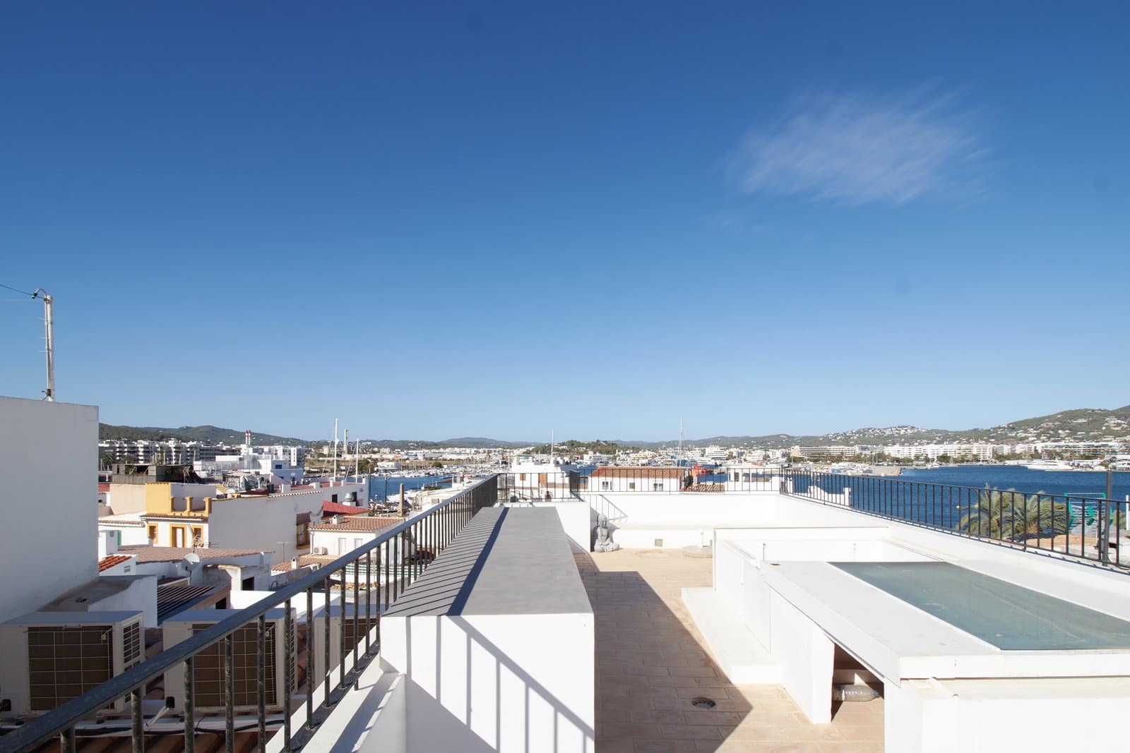 2 bedroom Apartment for sale in Ibiza / Eivissa town - € 695,000 (Ref: 8034828)