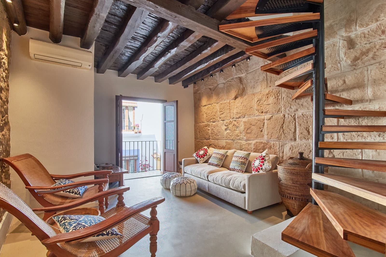 2 bedroom Apartment for sale in Ibiza / Eivissa town - € 695,000 (Ref: 8034828)