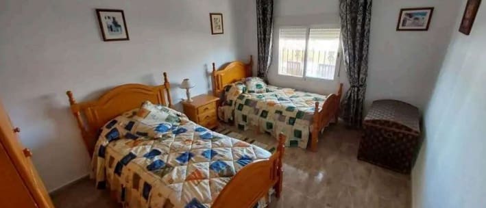 5 soveværelse Villa til salg i Urcal med garage - € 175.000 (Ref: 8317109)