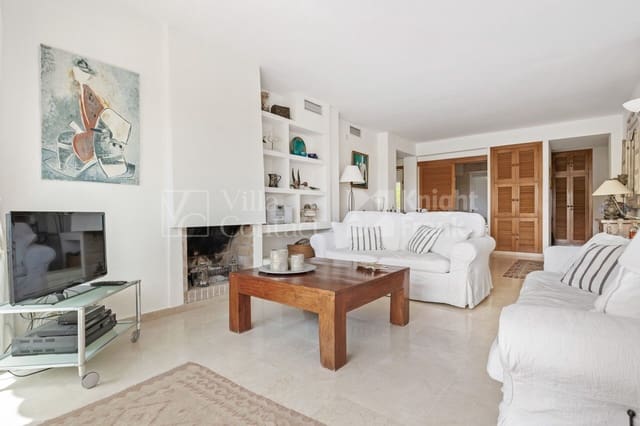 2 soveværelse Lejlighed til salg i Cala Llenya, Santa Eulalia / Santa Eularia med swimmingpool garage - € 650.000 (Ref: 8476405)