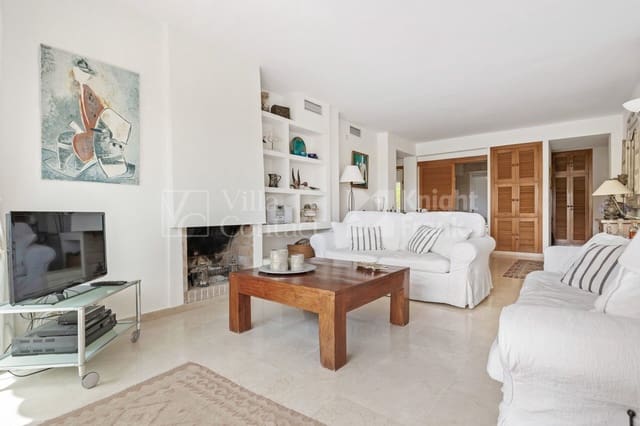 2 Zimmer Apartment zu verkaufen in Cala Llenya, Santa Eulalia / Santa Eularia mit Pool Garage - 650.000 € (Ref: 8476405)