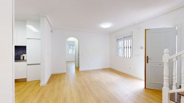 3 soveværelse Villa til salg i Villamartin, Orihuela - € 179.000 (Ref: 8527397)