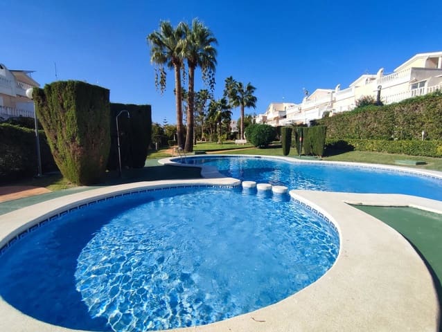 2 slaapkamer Villa te koop in Zona Pueblo, Guardamar del Segura met zwembad garage - € 198.000 (Ref: 8632239)