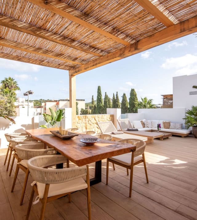 3 bedroom Apartment for sale in Nuestra Senora de Jesus with pool - € 1,200,000 (Ref: 8669199)