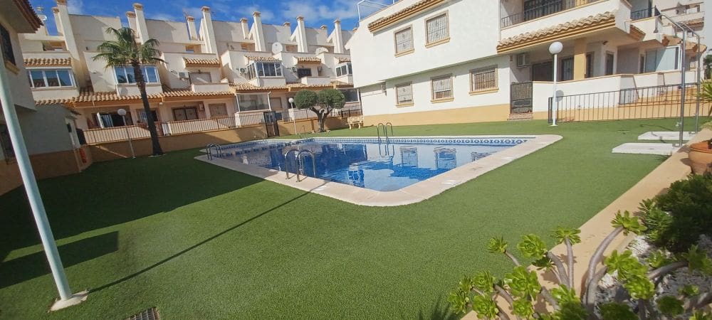 3 bedroom Townhouse for sale in La Zenia with pool garage - € 220,000 (Ref: 8695789)