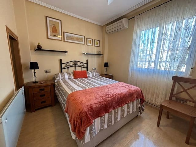 3 chambre Maison de Ville à vendre à La Zenia, Orihuela avec piscine garage - 220 000 € (Ref: 8695789)
