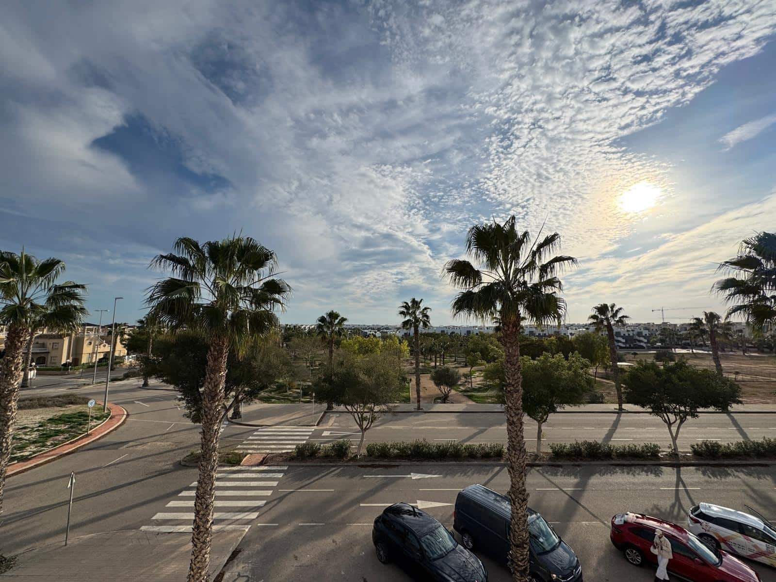 3 makuuhuone Huvila myytävänä paikassa El Raso mukana uima-altaan 
autotalli - 390 000 € (Ref: 8765959)