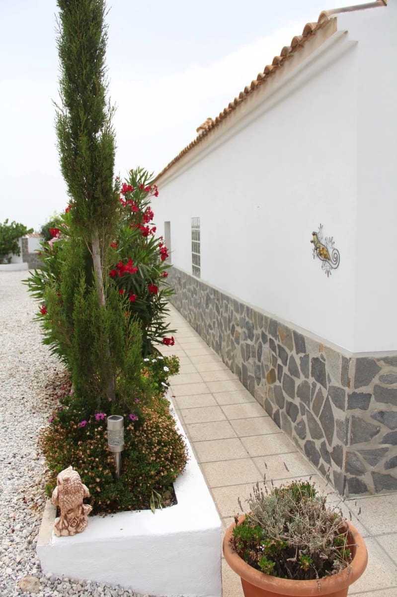 Chalet de 3 habitaciones en Oria en venta con garaje - 198.950 € (Ref: 9205631)