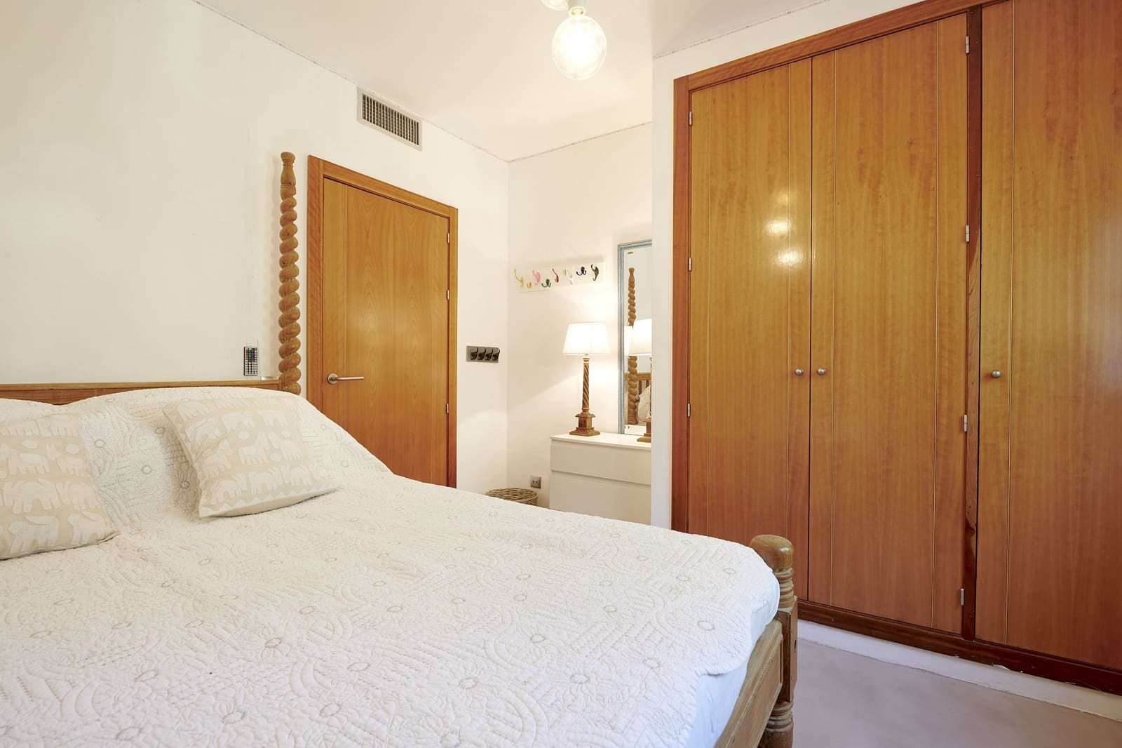 6 bedroom Villa for sale in La Siesta with pool garage - € 2,300,000 (Ref: 9274104)