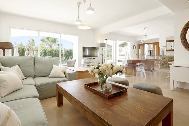 6 Zimmer Villa zu verkaufen in La Siesta, Santa Eulalia / Santa Eularia mit Pool Garage - 2.300.000 € (Ref: 9274104)