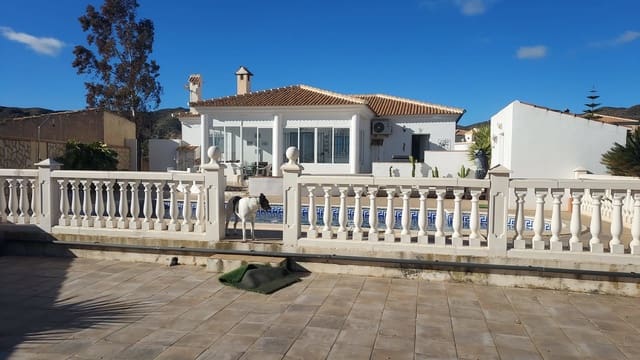 3 quarto Moradia para venda em Arboleas com piscina garagem - 230 000 € (Ref: 9532417)