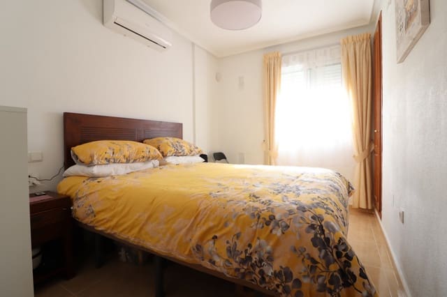 Chalet de 3 habitaciones en Ciudad Quesada, Rojales en venta con piscina - 224.950 € (Ref: 9610074)