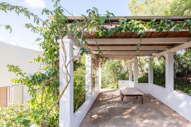 4 sovrum Villa till salu i Cala Tarida, San Jose / Sant Josep de Sa Talaia med pool garage - 1 950 000 € (Ref: 9672107)