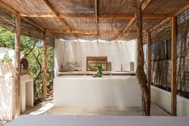 5 chambre Villa/Maison à vendre à Santa Eulalia / Santa Eularia avec piscine - 1 590 000 € (Ref: 9702458)