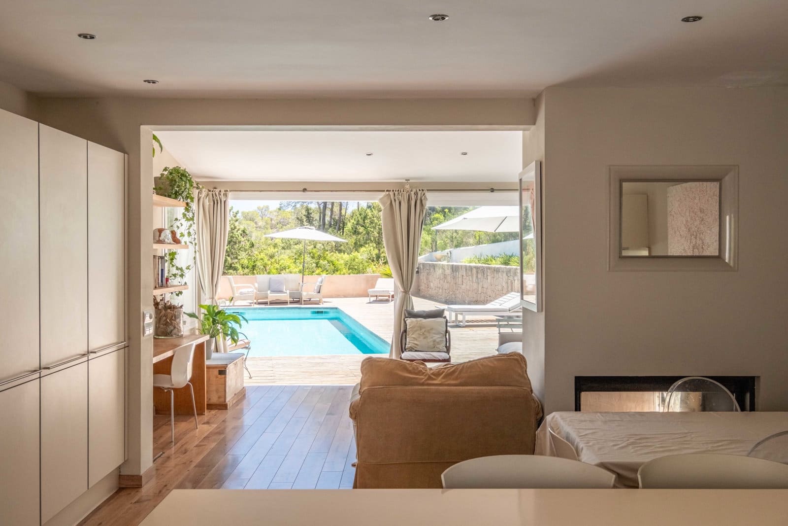 5 soverom Villa til salgs i Sant Carles de Peralta med svømmebasseng garasje - € 1 590 000 (Ref: 9702458)