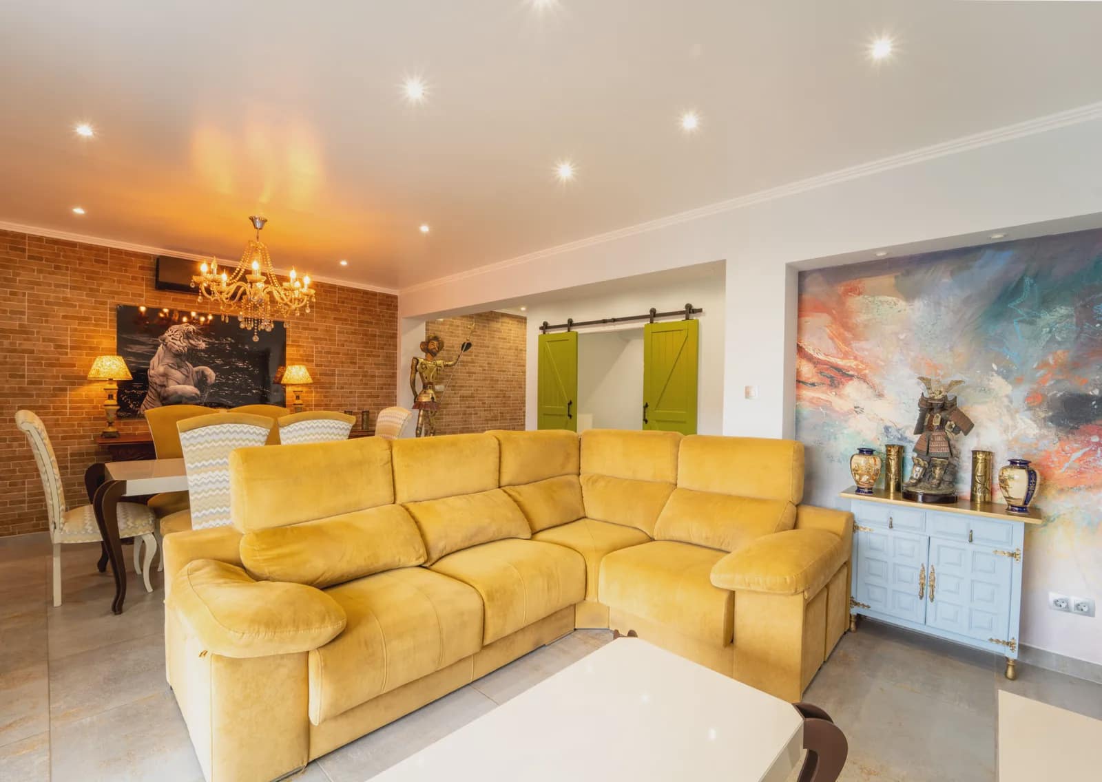3 makuuhuone Huoneisto myytävänä paikassa Torrevieja mukana 
autotalli - 285 000 € (Ref: 9769065)