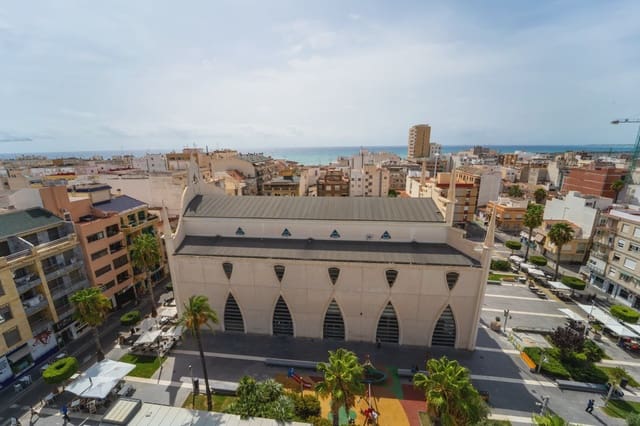 Apartamento de 3 habitaciones en El Chaparral - La Siesta - La Torreta, Torrevieja en venta con garaje - 285.000 € (Ref: 9769065)