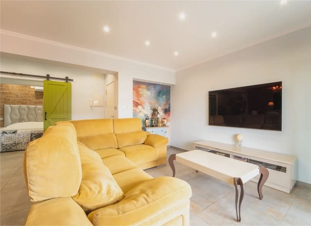 Apartamento de 3 habitaciones en El Chaparral - La Siesta - La Torreta, Torrevieja en venta con garaje - 285.000 € (Ref: 9769065)