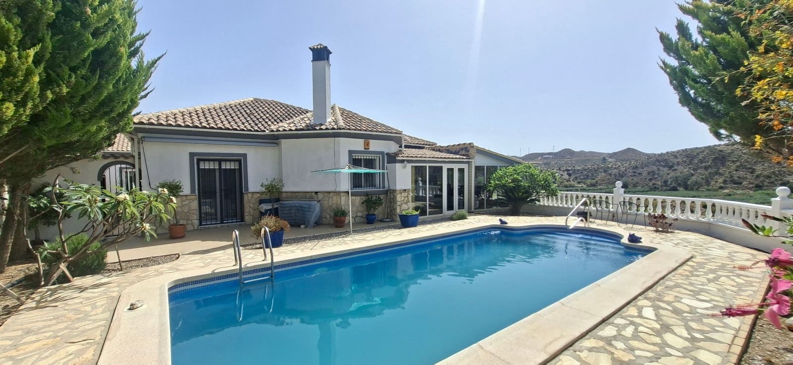 3 Zimmer Villa zu verkaufen in Arboleas mit Pool Garage - 295.000 € (Ref: 9911814)