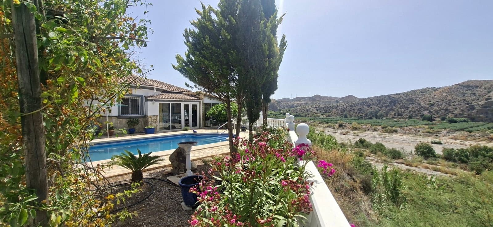 3 Zimmer Villa zu verkaufen in Arboleas mit Pool Garage - 295.000 € (Ref: 9911814)