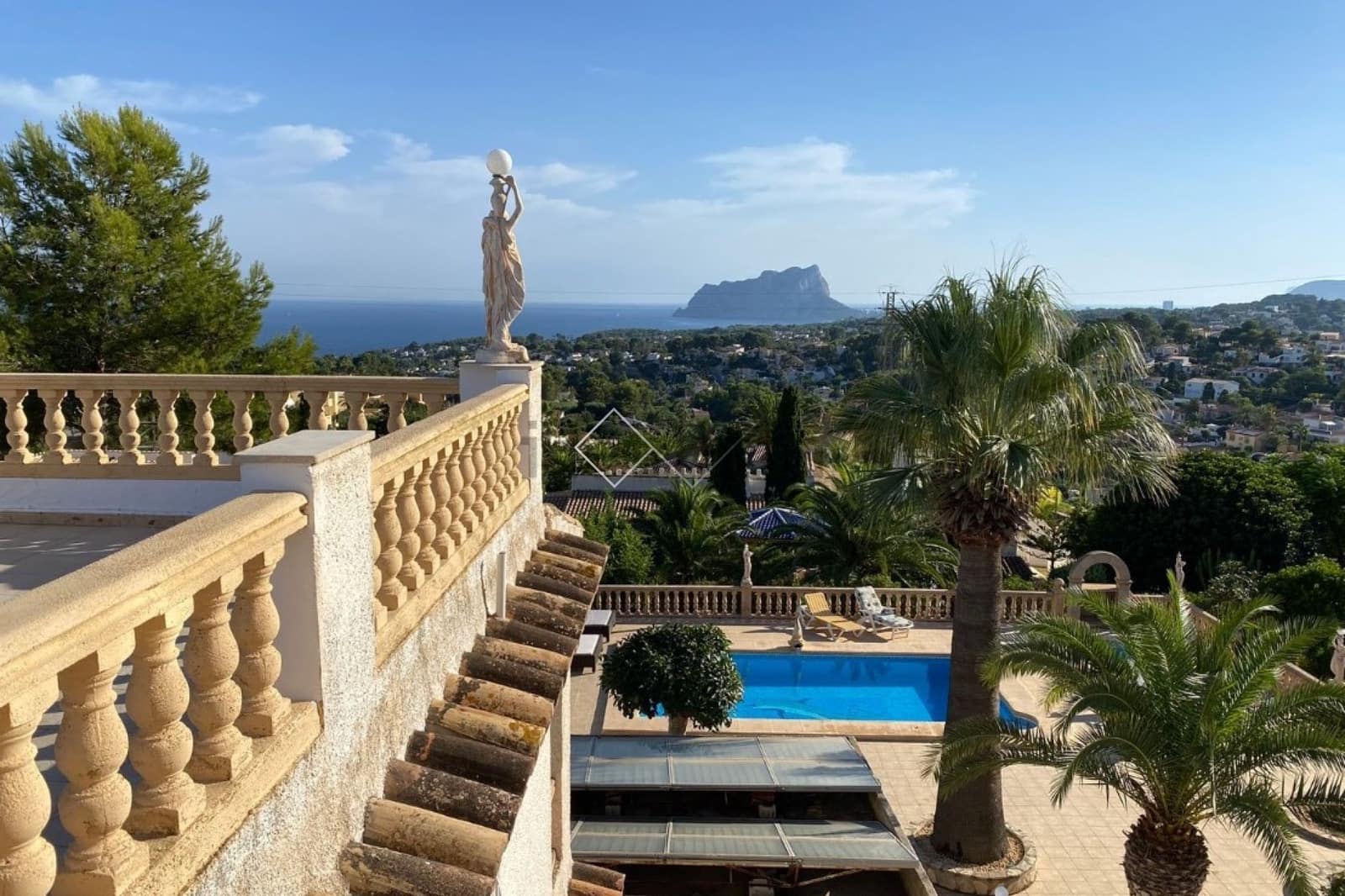4 bedroom Villa for sale in Benissa with pool garage - € 1,130,000 (Ref: 7939131)
