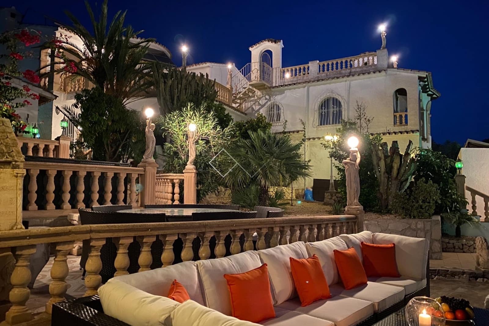 4 bedroom Villa for sale in Benissa with pool garage - € 1,130,000 (Ref: 7939131)