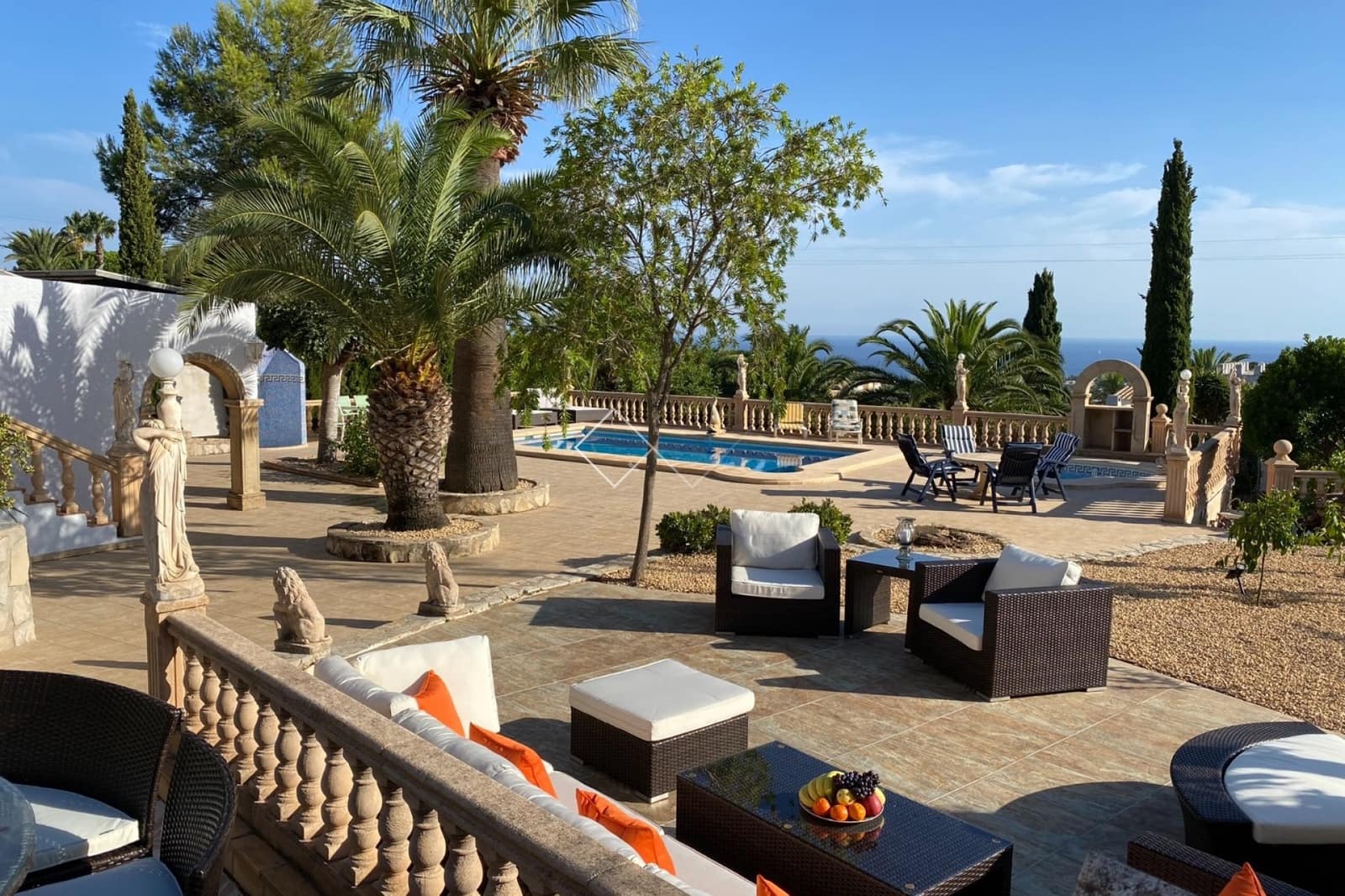 4 bedroom Villa for sale in Benissa with pool garage - € 1,130,000 (Ref: 7939131)