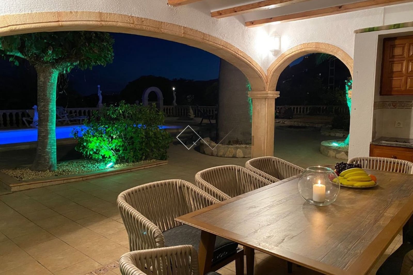 4 bedroom Villa for sale in Benissa with pool garage - € 1,130,000 (Ref: 7939131)