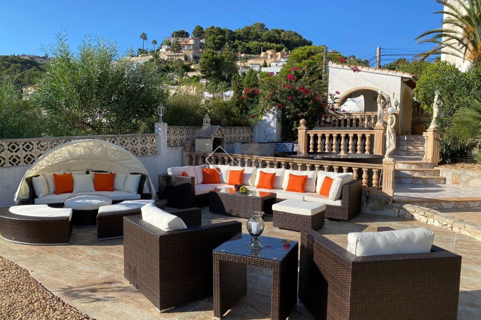 4 bedroom Villa for sale in Benissa with pool garage - € 1,130,000 (Ref: 7939131)